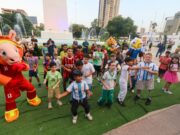 Fanáticos del fútbol participaron en promoción del Mundial organizada por Fomutur