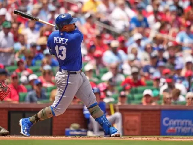 Salvador-Perez3.webp