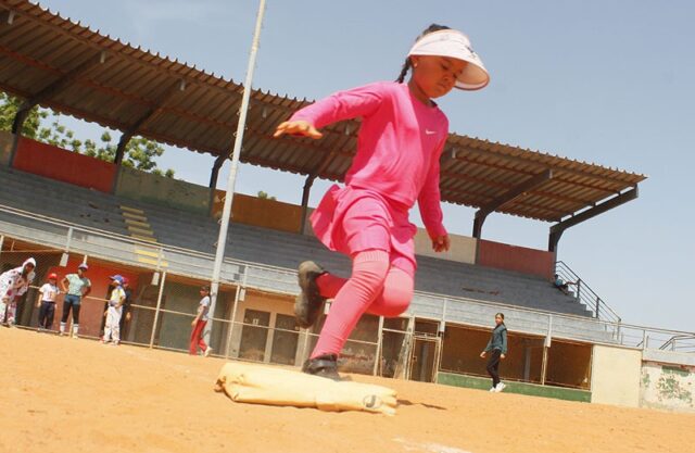 Softbol-pequenas-ligas7.jpg