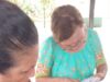 Círculo de abuelos Tiempos Felices aprenden a tejer “Soles de Maracaibo”