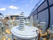 Gobernación del Zulia y Corpoelec distribuyen 16 transformadores en el Sur del Lago