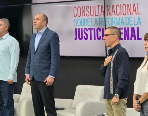 Fiscal General Larry Devoe, visitó el Zulia para la Consulta Nacional sobre la Reforma de la Justicia Penal
