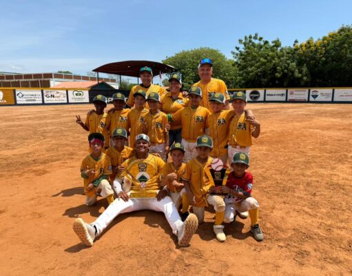 NACIONAL PITOQUITO: Flor Amarillo emboscó otra vez a San Francisco y se coronó Campeón