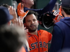 Altuve largó el octavo e impulsó cuatro