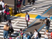 Todos aplauden, el Paso Peatonal en el casco central lo aprueba el pueblo…