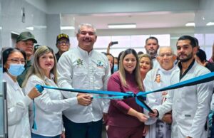 Luis Caldera anuncia segunda fase del Plan Cayapa de la Salud para potenciar Clínicas Populares y áreas clave de hospitales