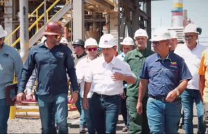 Vicepresidente sectorial de Obras Públicas y ministro de Energía Eléctrica inspeccionan planta TZ1 en Zulia