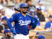 Eliezer Alfonzo a las ligas menores: Dodgers mueve su roster