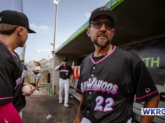 ¡»Felicidades, caballo»! : Venezolano Nelson Prada, Manager del Año en Doble A