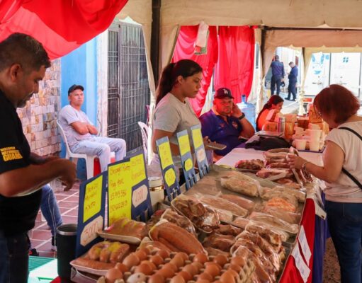 Madres marabinas: Los Mercados de Di Martino respaldan el hogar y el bolsillo…