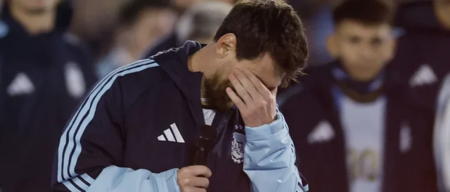 Messi-adios.webp