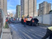 Más de 500 TON de asfalto a las calles de Maracaibo: Alcaldía recupera vialidad en las calles 64 y 65 de Olegario Villalobos