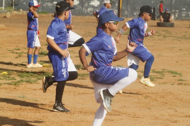 Pequenas-Ligas-U10-4.jpg